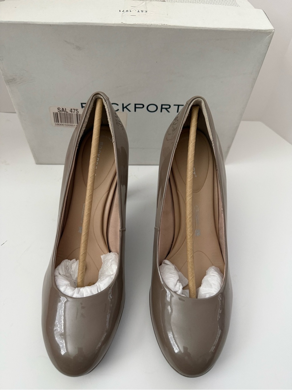 NIB Rockport Ally Women’s Pumps 9 Taupe Grey Patent Leather Heels